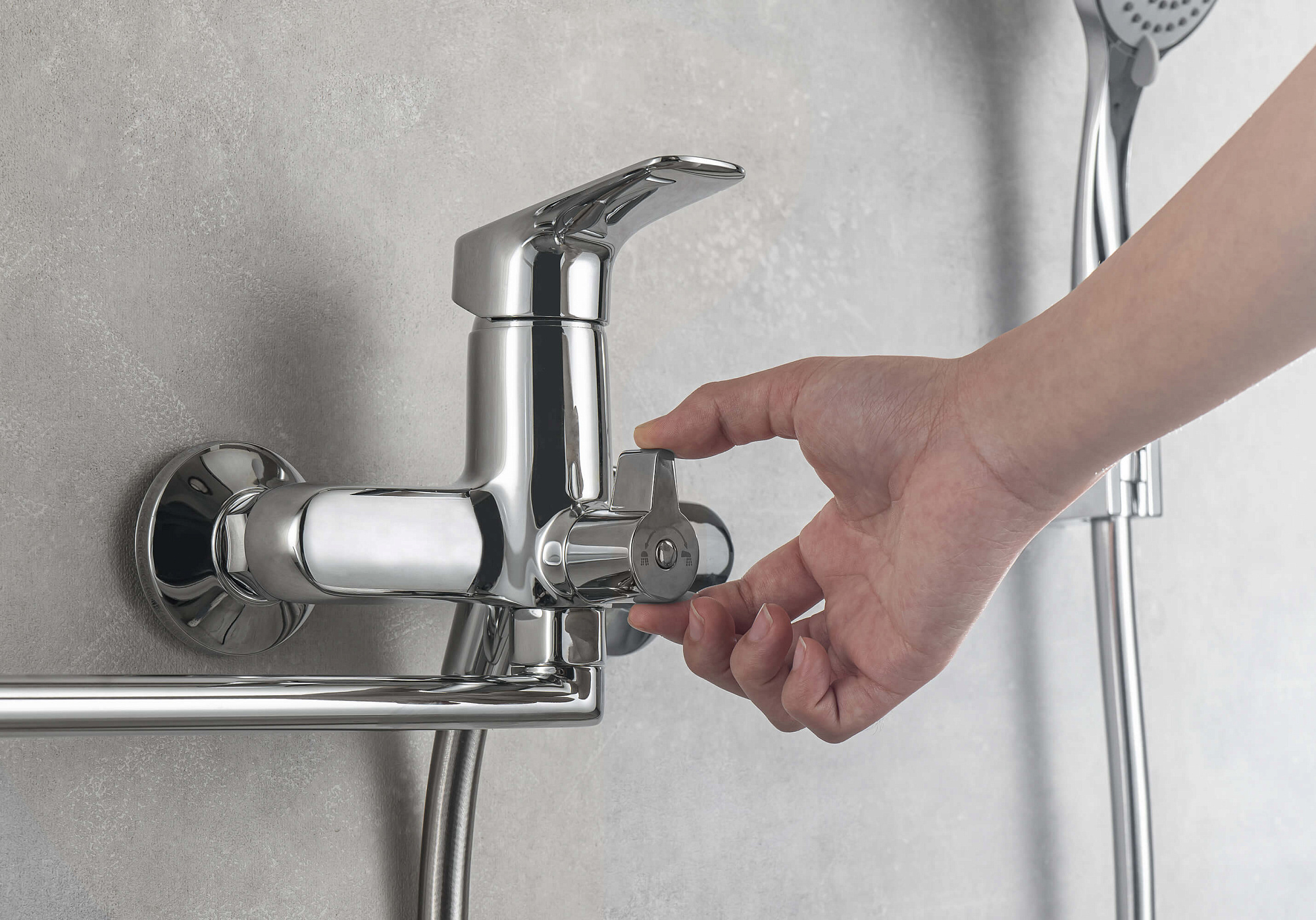 Смеситель ВЕГА  для ванны длинный излив Aquatek AQ1042CR купить 3
