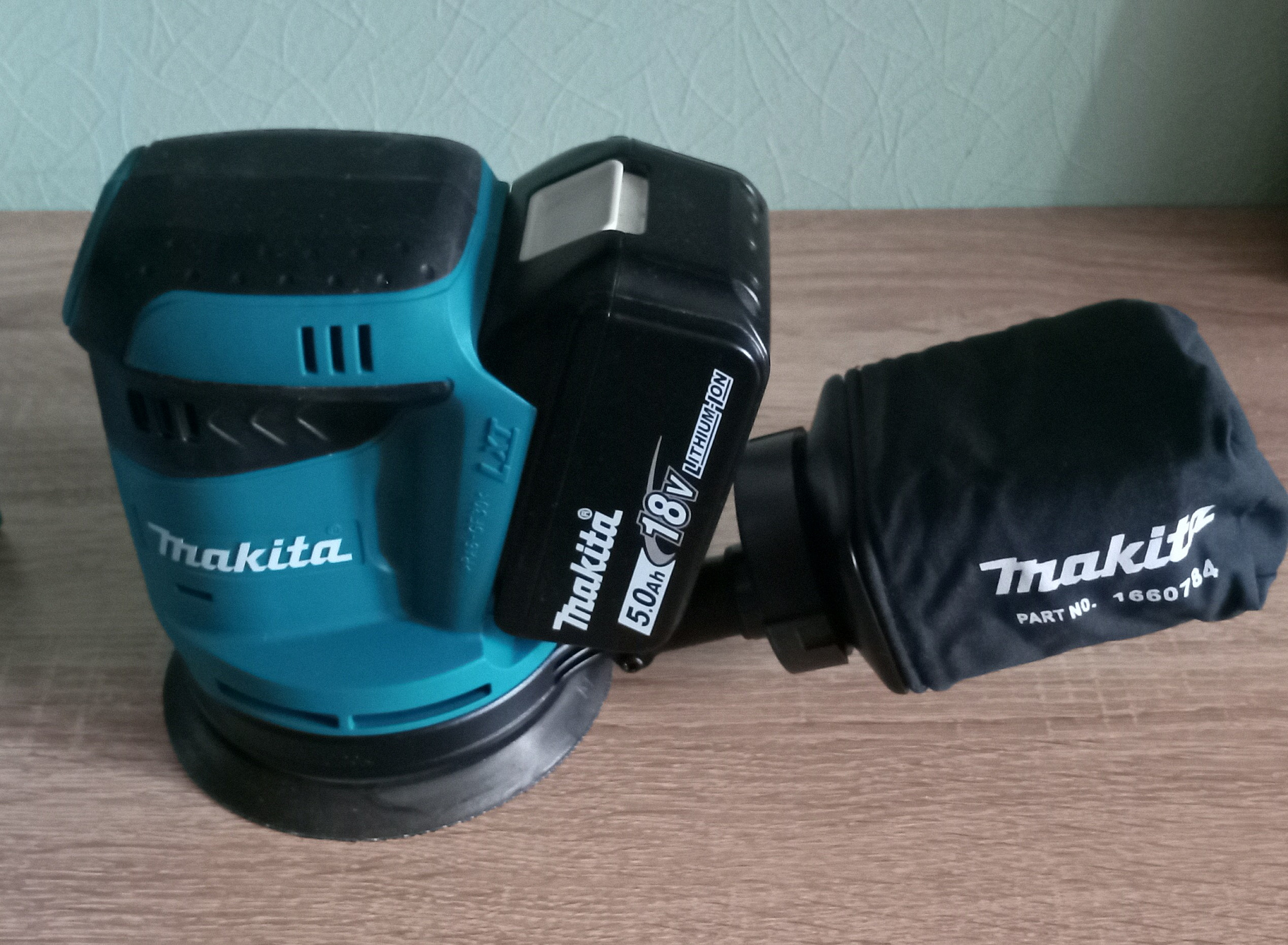 Шлифмашина орбитальная аккумуляторная.Makita DBO180Z 18В 3 скорости ф125мм доставка Нижний Новгород 1 Шлифмашина орбитальная аккумуляторная.Makita DBO180Z 18В 3 скорости ф125мм купить 1