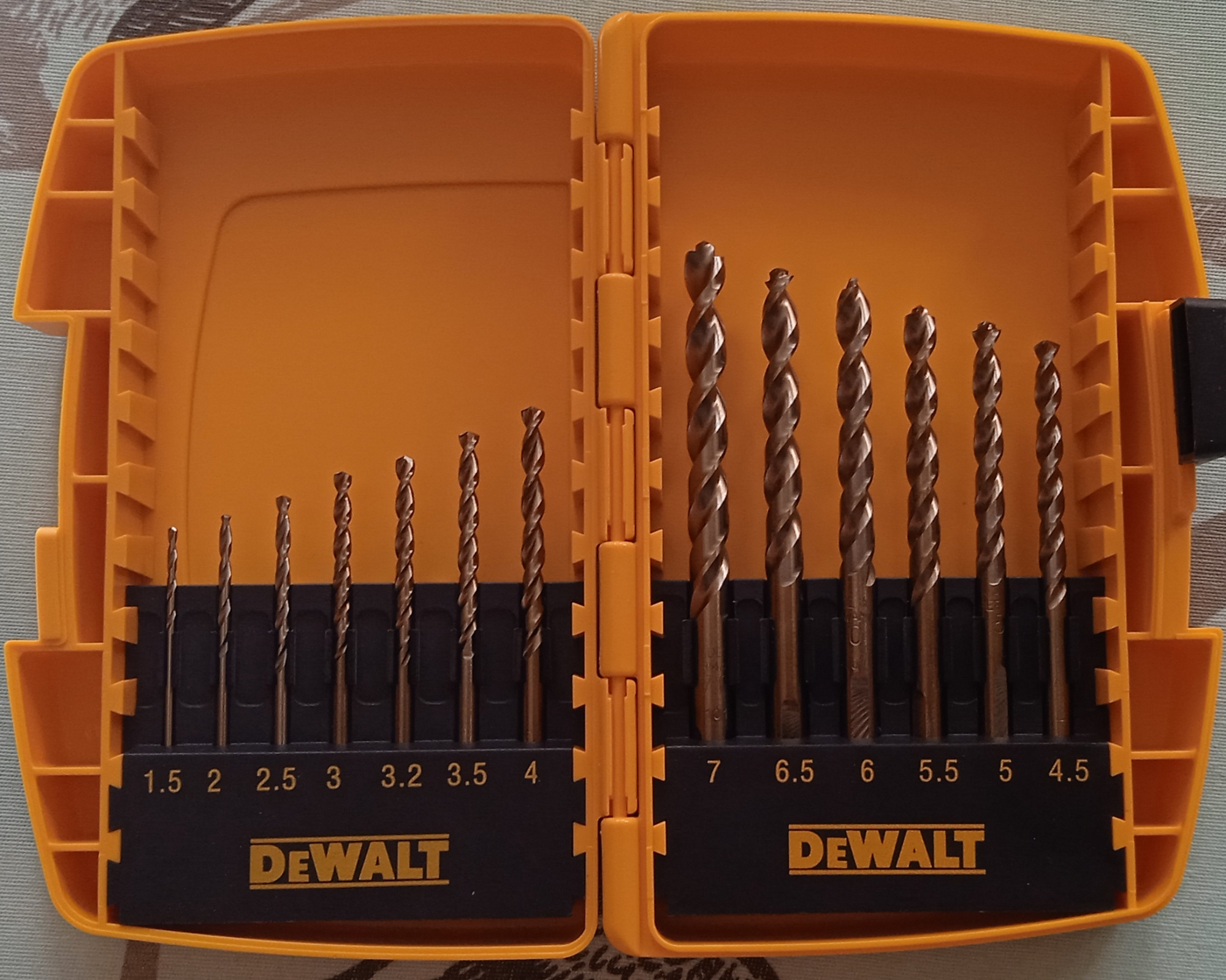 Набор сверл по металлу DeWalt Extreme 2 1.5-7 мм 13 предметов DT7920B доставка Нижний Новгород 1 Набор сверл по металлу DeWalt Extreme 2 1.5-7 мм 13 предметов DT7920B купить 1