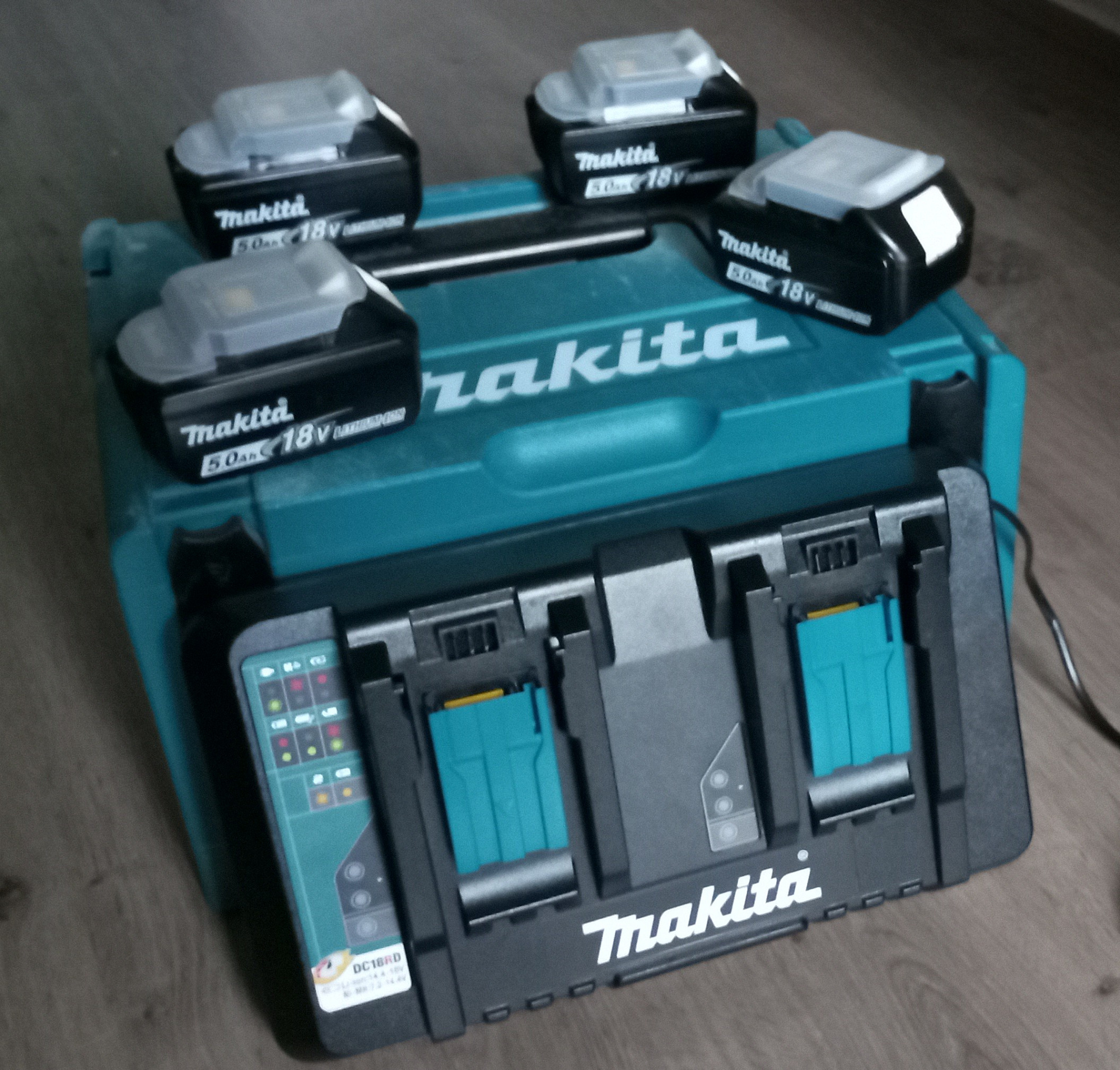 Аккумулятор Makita (BL1850B-4шт)+заряд.устр-во (DC18RD) кейс MakPac 3 (199591-7) доставка Нижний Новгород 1 Аккумулятор Makita (BL1850B-4шт)+заряд.устр-во (DC18RD) кейс MakPac 3 (199591-7) купить 1