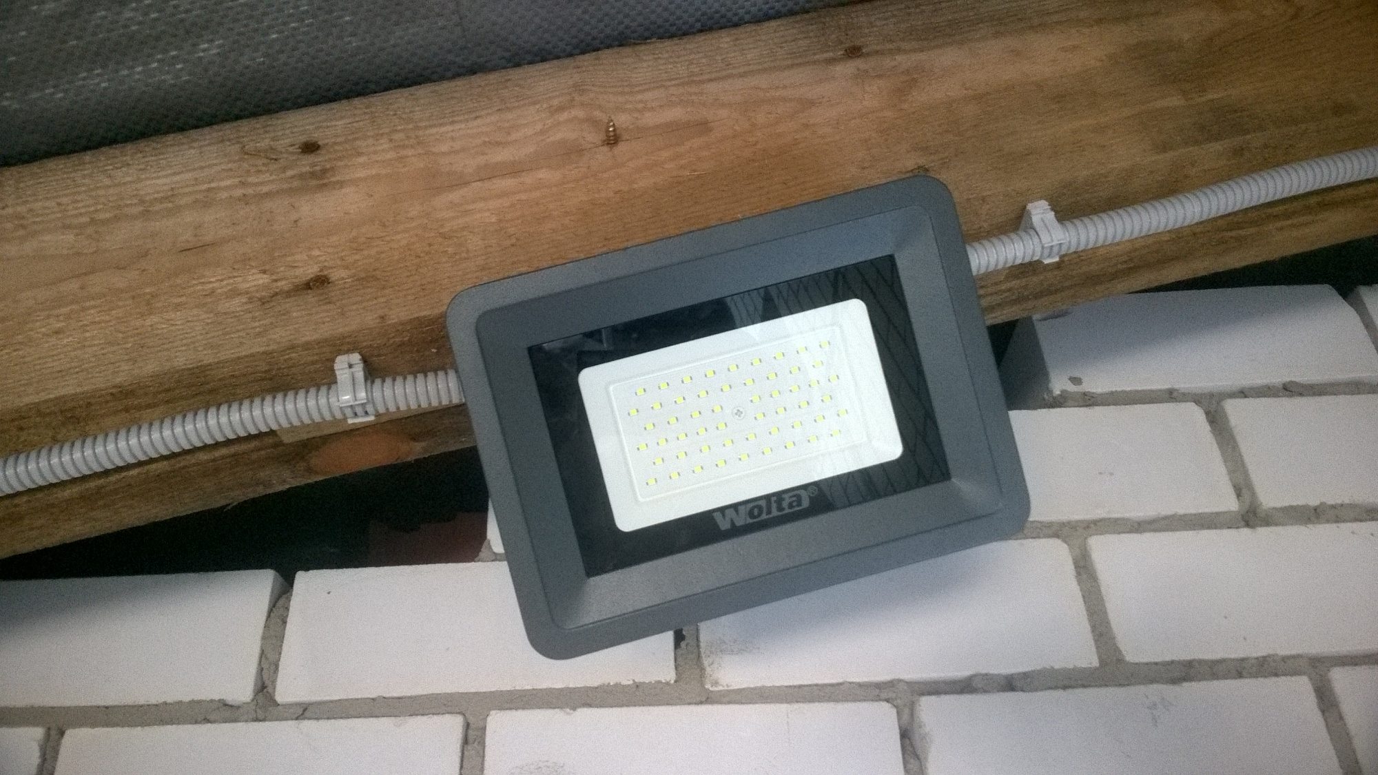 Прожектор светодиодный WFL-50W/06 белый корпус 5500К 50Вт IP65 холодный свет доставка Нижний Новгород 4 Прожектор светодиодный WFL-50W/06 белый корпус 5500К 50Вт IP65 холодный свет купить 4